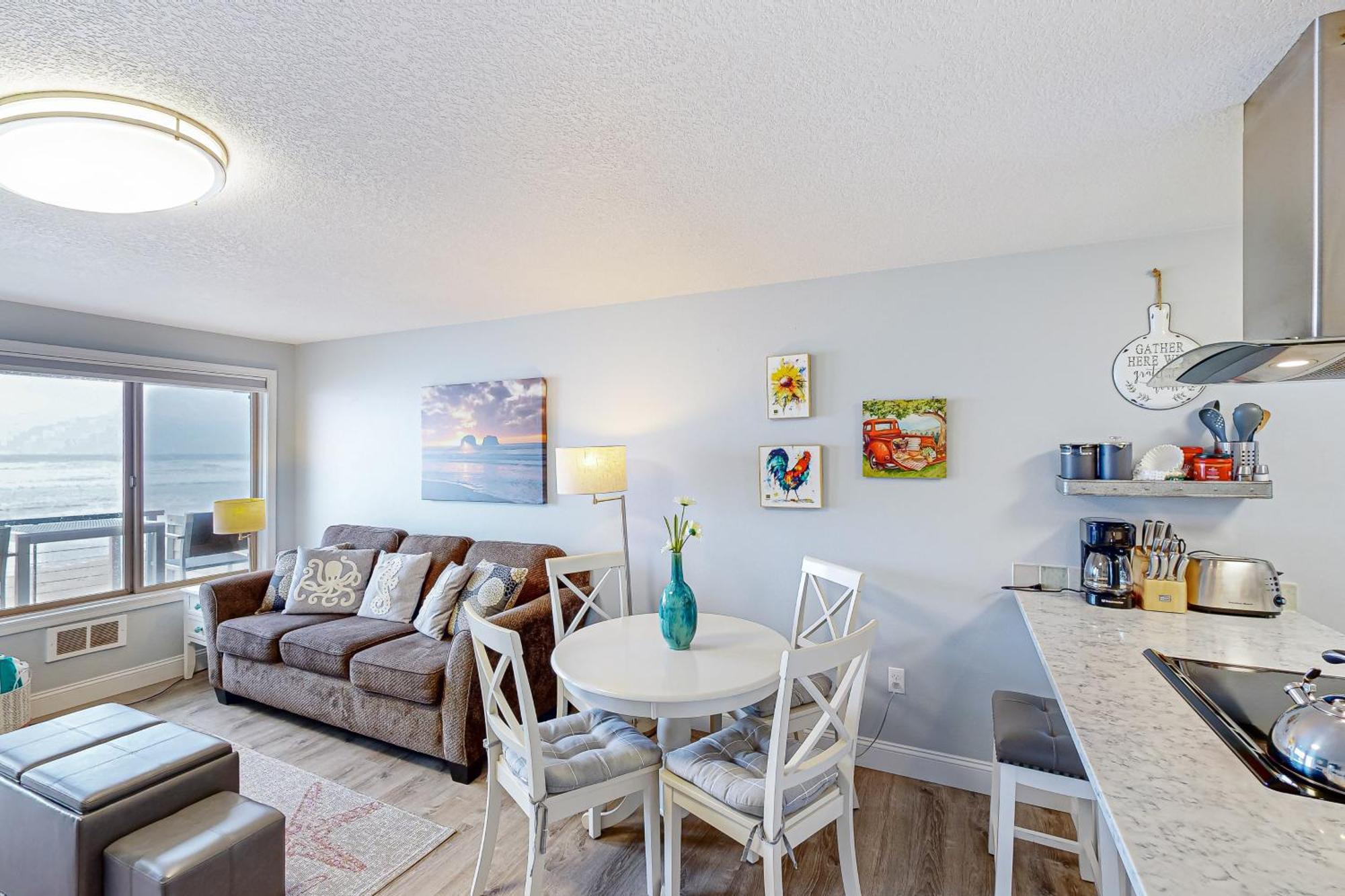 ​Rock Creek Inn Vacation Condos Rockaway Beach Room photo